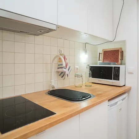 Feel Alfama شقة *